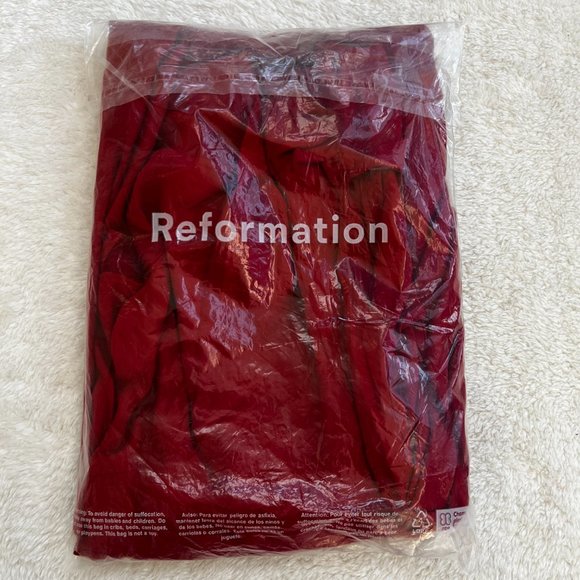 Reformation Lassie Dress in Sangre - Picture 7 of 9